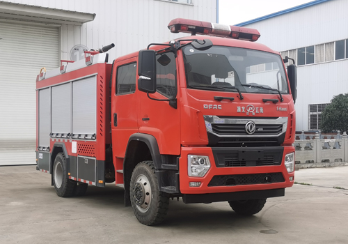 東風(fēng)4驅(qū)3.5噸泡沫消防車(chē)